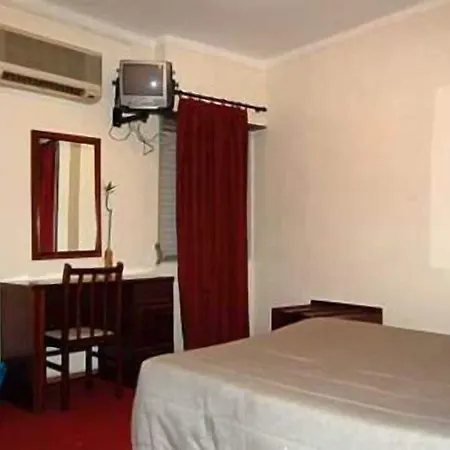 Pensión Residencial Mocambique 2*