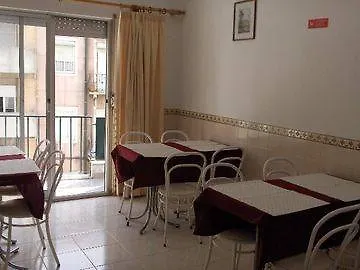 Pensión Residencial Mocambique 2*