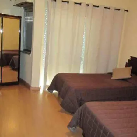 Residencial Mocambique Pensión Lisboa